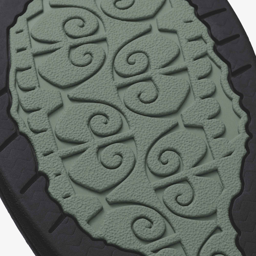 'Ohana  -  Silver Pine / Pua